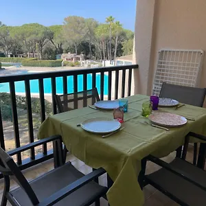  Appartement Studio Cabine Vu Sur Piscine